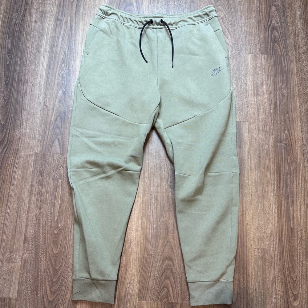 NEW Nike Tech Fleece Joggers Olive Green Heather DQ4316-222